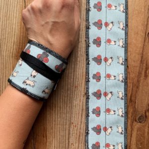 Butt Lift with the Pug Wrist Wraps by Pop Your Hips